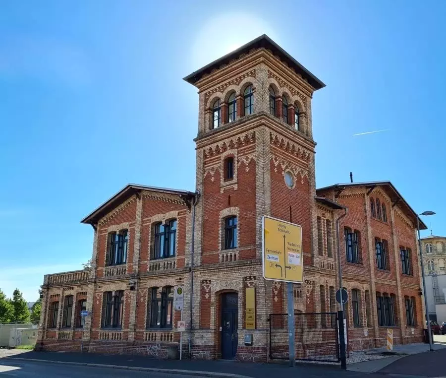 Zahnarztpraxis im Erdgeschoss Pfännerhöhe 40, Halle (Saale)
