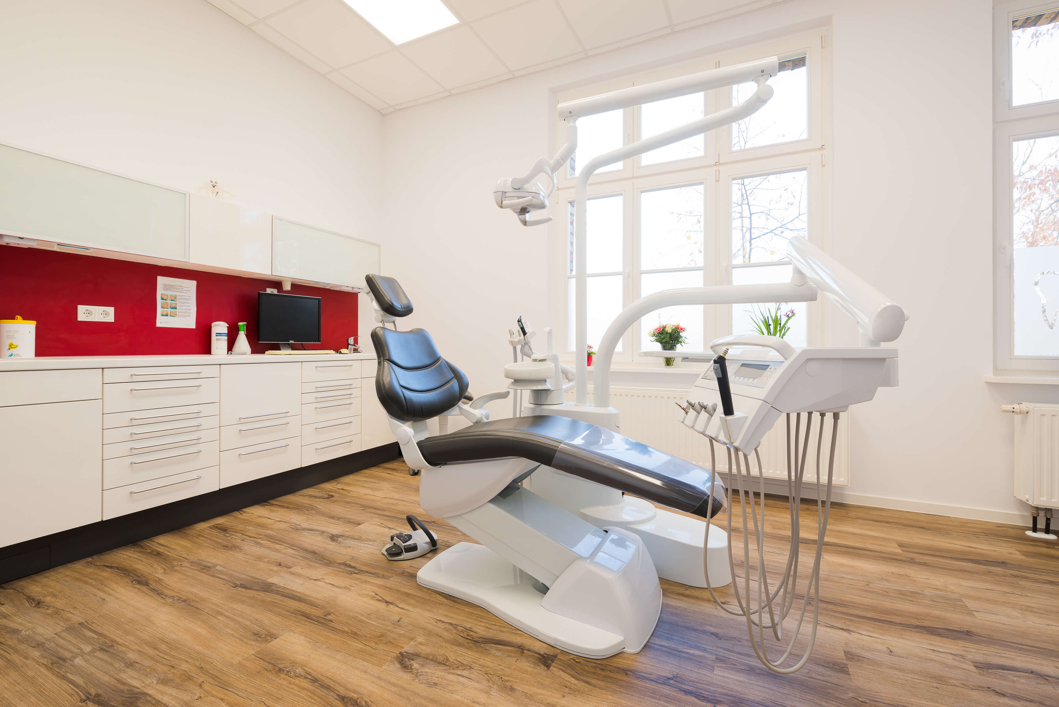 Zahnarztpraxis Halle Dr. I. BeyerDames/S. Beyer